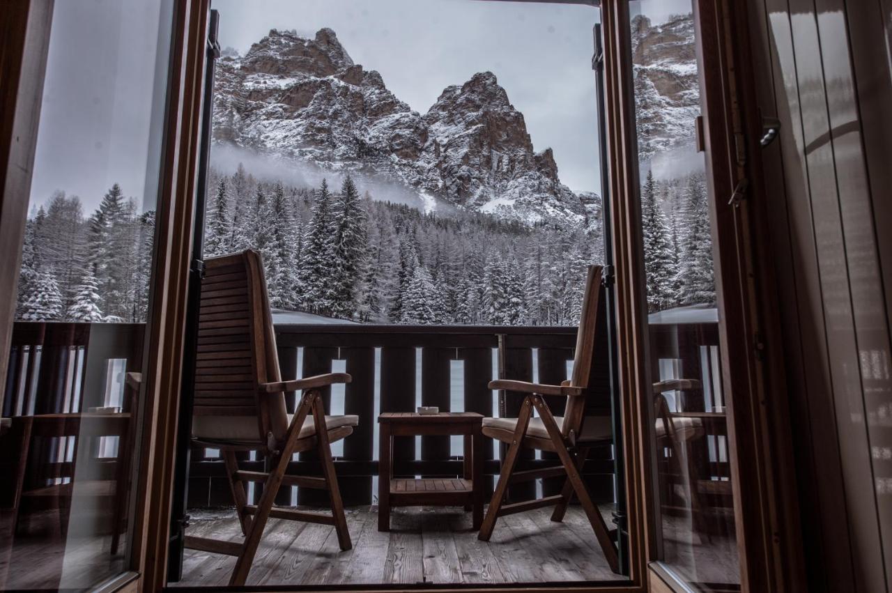 Hotel Ciasa Salares San Cassiano  Dış mekan fotoğraf