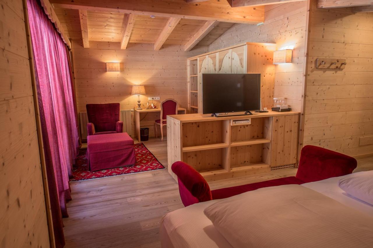 Hotel Ciasa Salares San Cassiano  Dış mekan fotoğraf