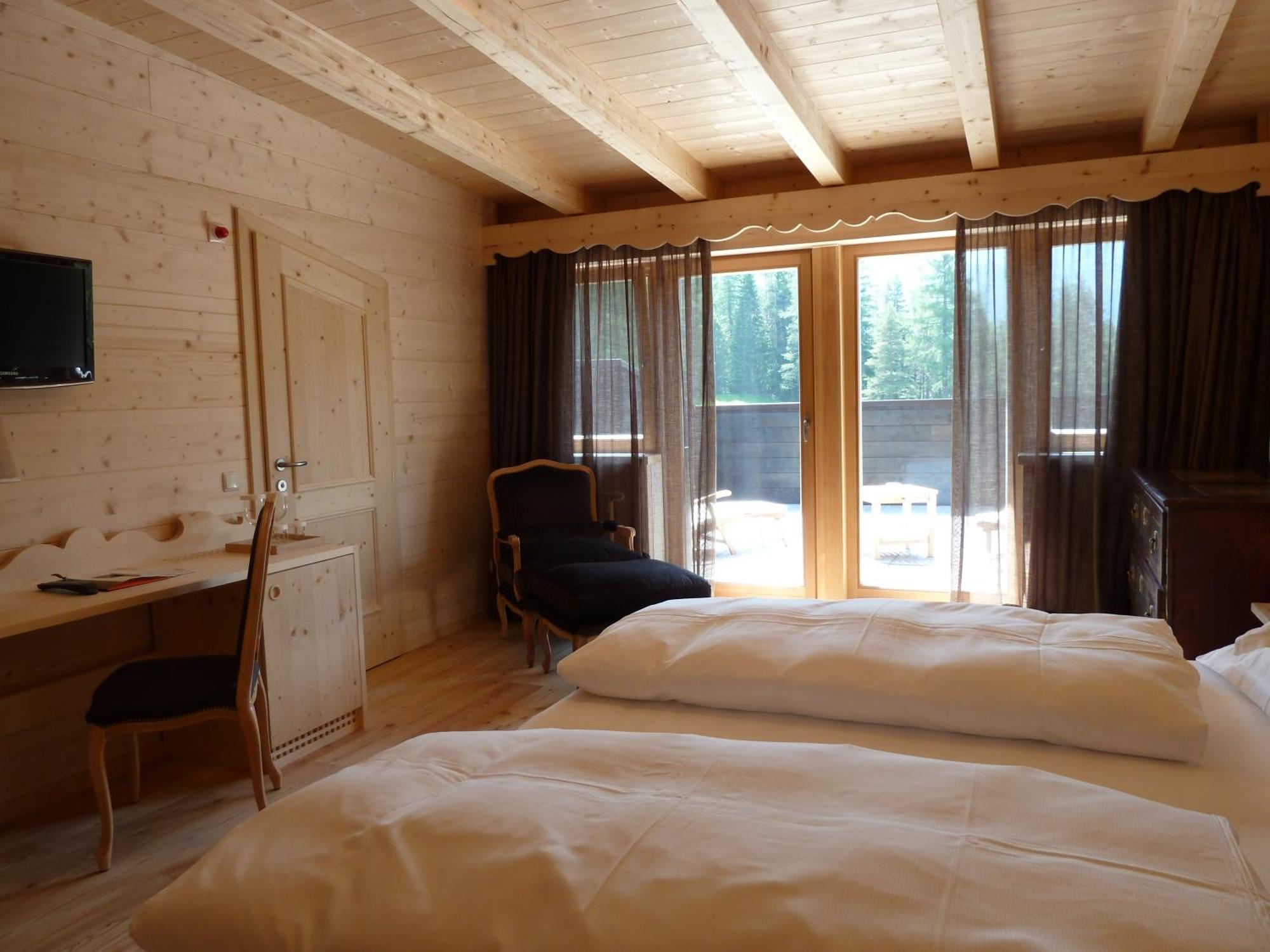 Hotel Ciasa Salares San Cassiano  Dış mekan fotoğraf